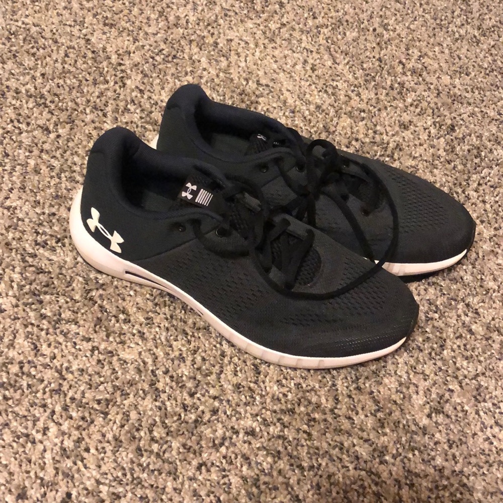 UA shoes